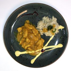 POLLO AL CURRY